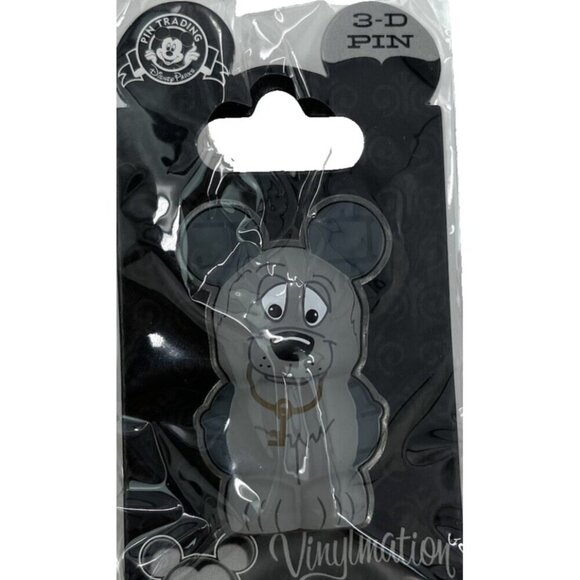 NEW DISNEY PARKS Vinylmation 3D Pin Pirates of Caribbean Rover Prison Dog Keys - Picture 1 of 6